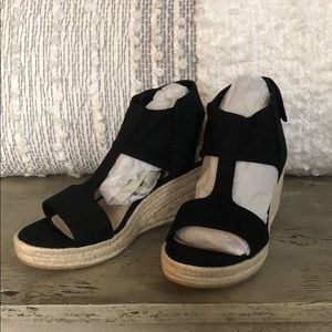 NWT Wedge Sandals - Black